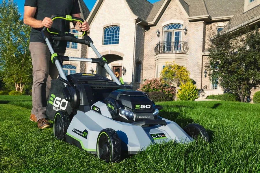 self propelled mower